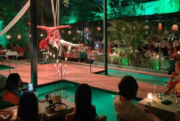 marrakech-dinner-show-at-nouba-restaurant-2956297-636x426